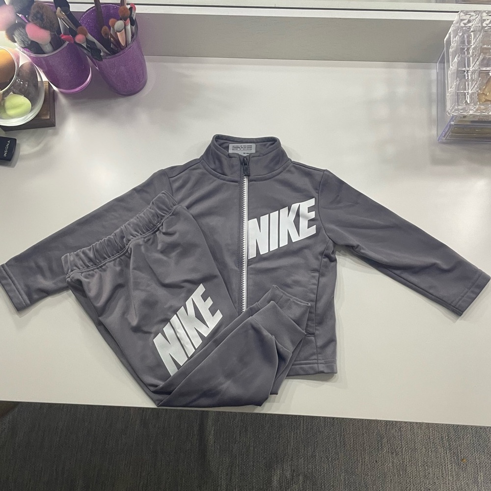 grey toddler nike track suit size 18 months HARDLY WORN great condition
